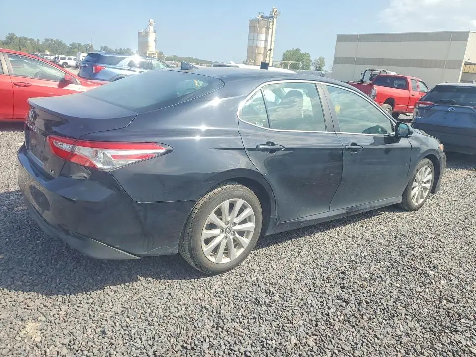 2020 TOYOTA CAMRY LE  