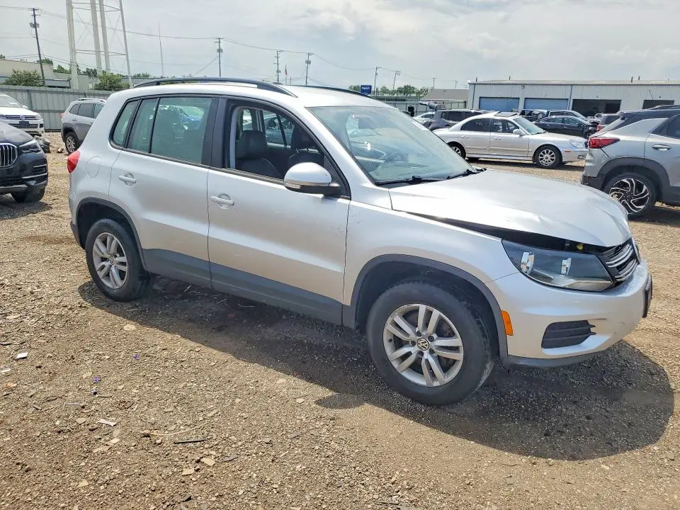 2017 VOLKSWAGEN TIGUAN S  