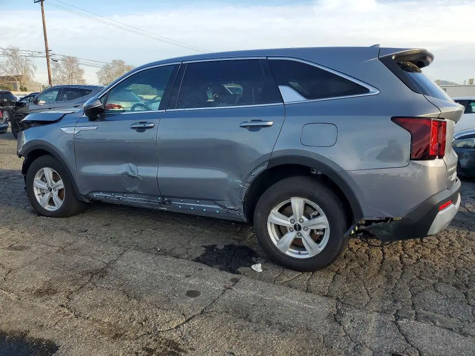 2025 KIA SORENTO LX  