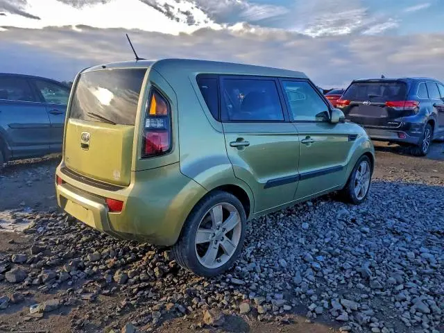 2011 KIA SOUL +  