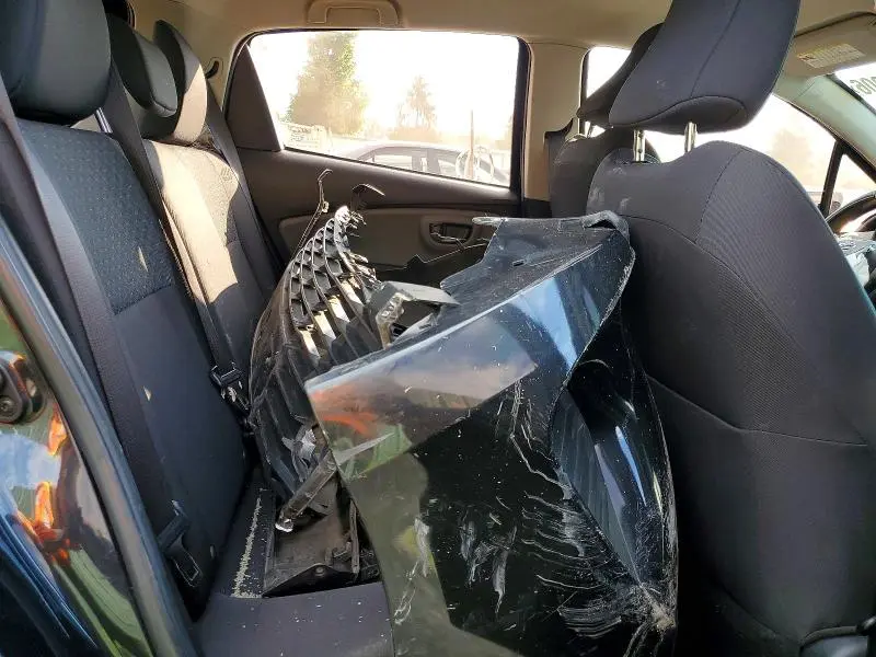 2015 TOYOTA YARIS 5-DOOR LE  