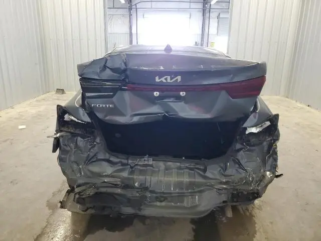 2024 KIA FORTE LX  
