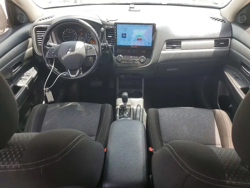 2016 MITSUBISHI OUTLANDER SE  