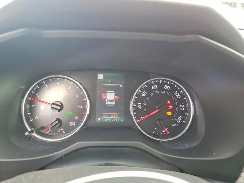 2022 TOYOTA RAV4 XLE  