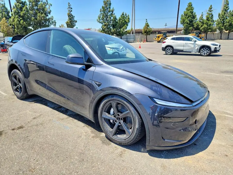 2026 TESLA MODEL Y   