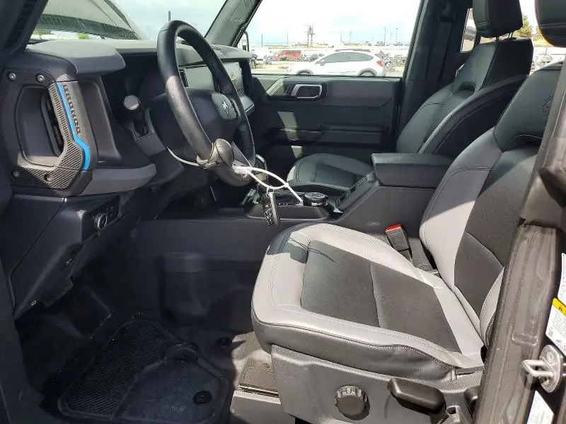 2024 FORD BRONCO BLACK DIAMOND  
