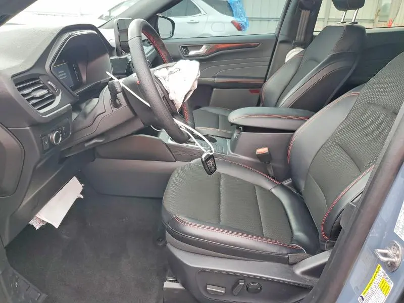 2025 FORD ESCAPE ST LINE  