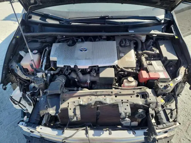 2020 TOYOTA PRIUS L  