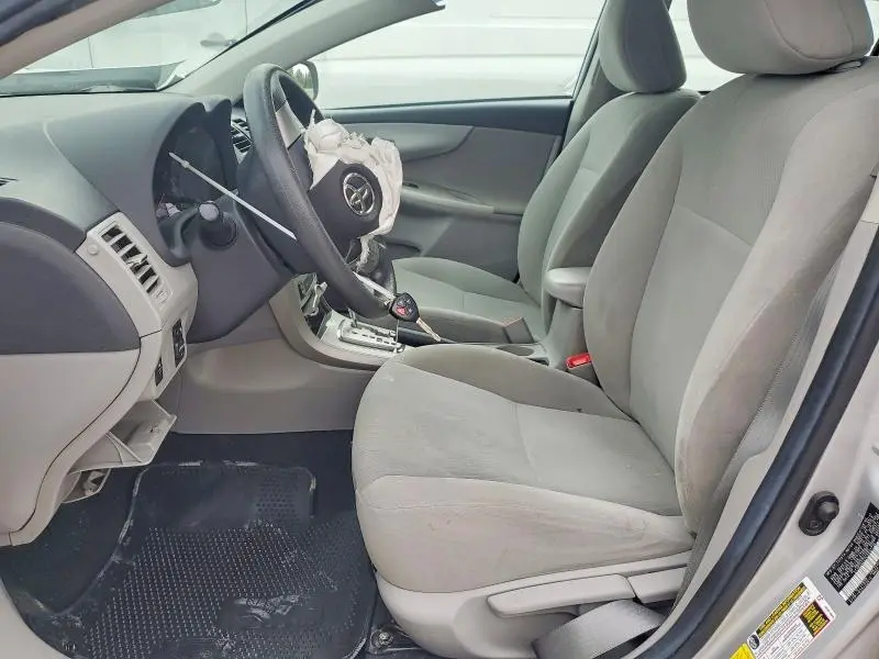 2012 TOYOTA COROLLA LE  