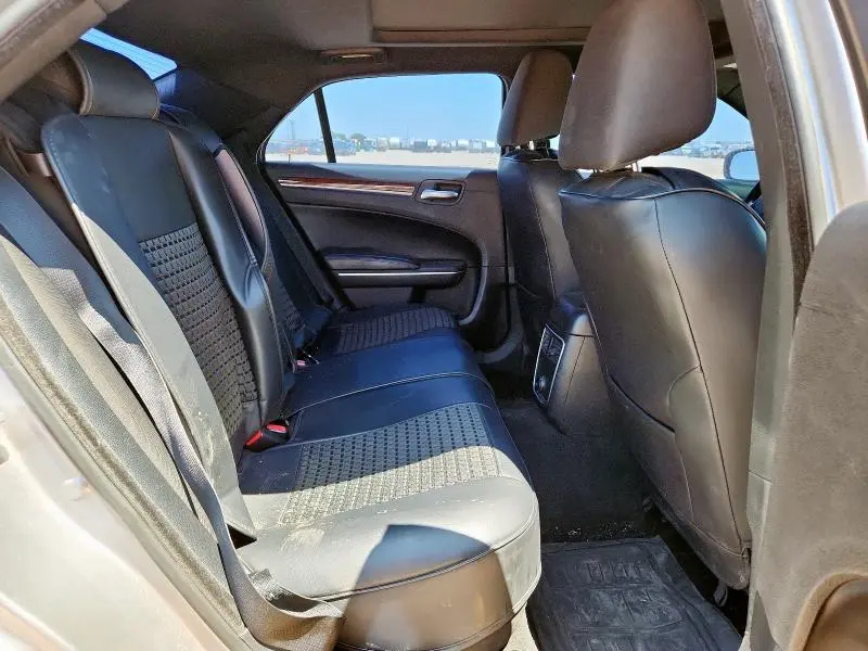 2014 CHRYSLER 300   