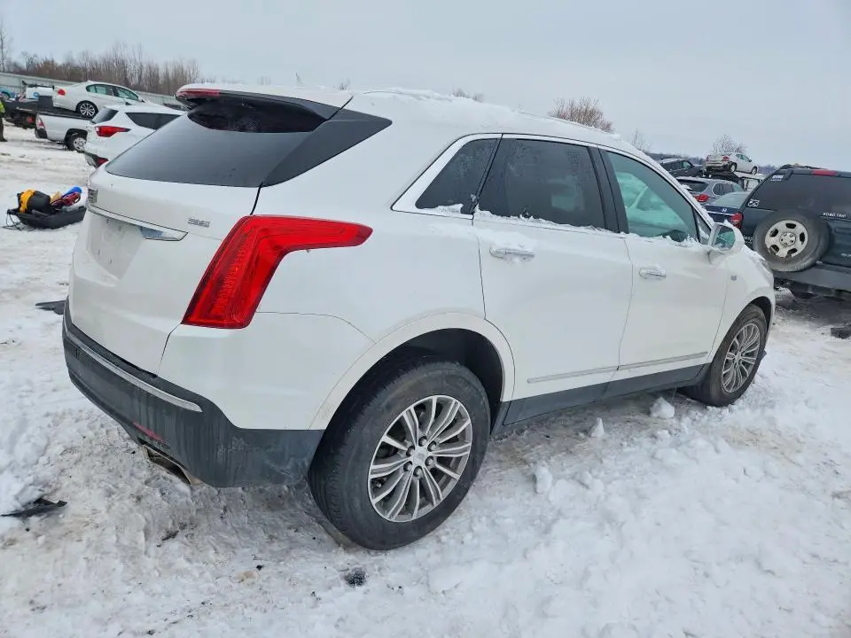 2017 CADILLAC XT5 LUXURY  