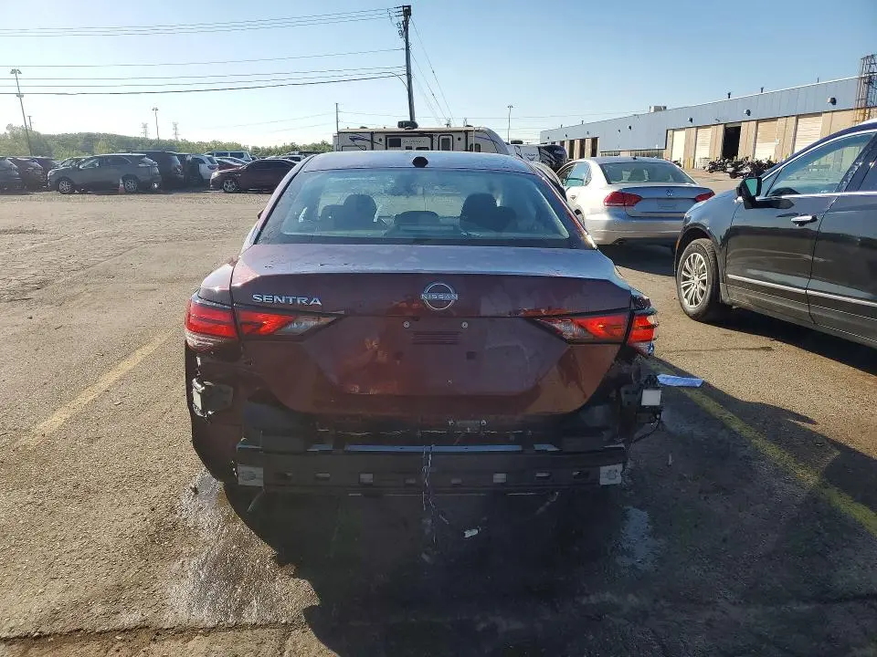 2025 NISSAN SENTRA SV  