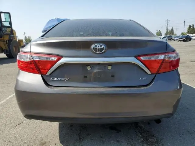 2016 TOYOTA CAMRY LE  