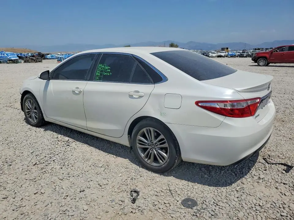 2017 TOYOTA CAMRY SE  