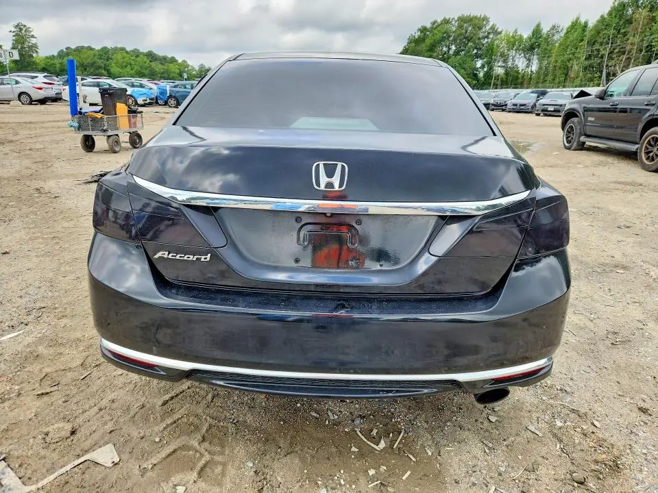 2017 HONDA ACCORD   