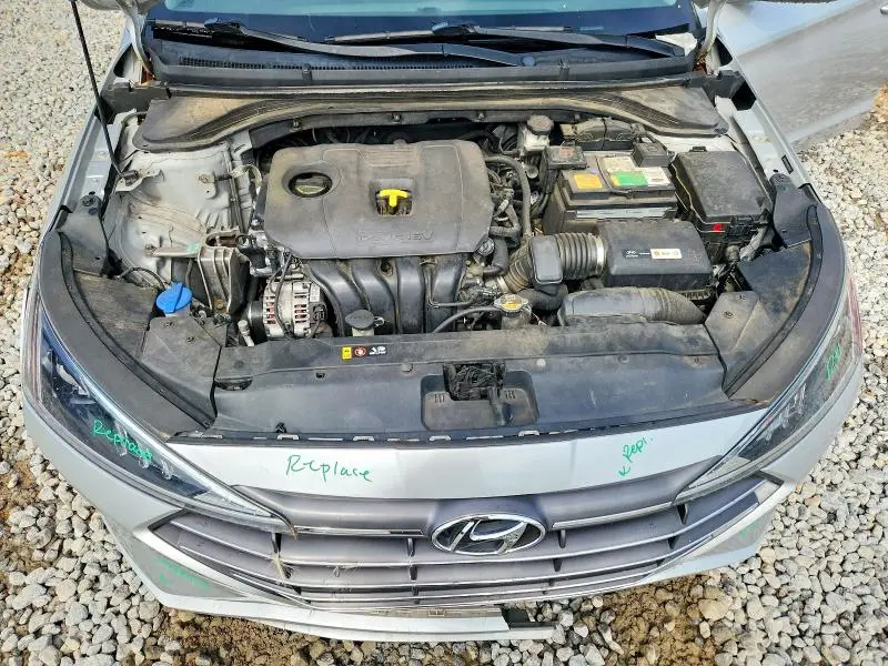 2019 HYUNDAI ELANTRA SE  