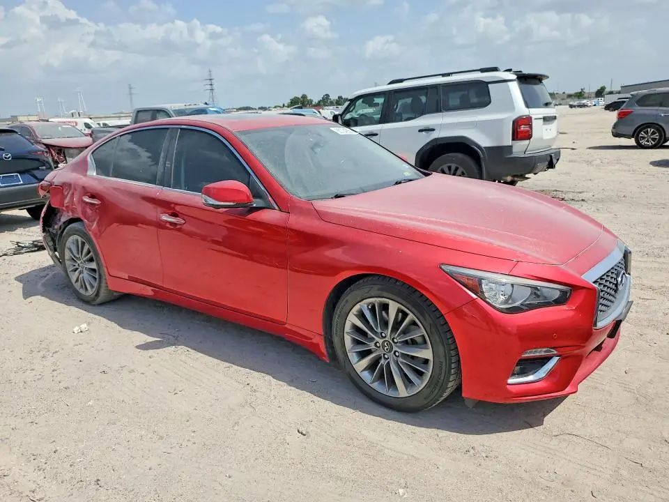 2022 INFINITI Q50 LUXE  