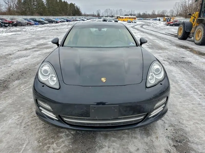 2013 PORSCHE PANAMERA 2  