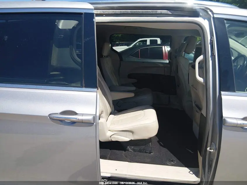 2019 CHRYSLER PACIFICA TOURING L PLUS
