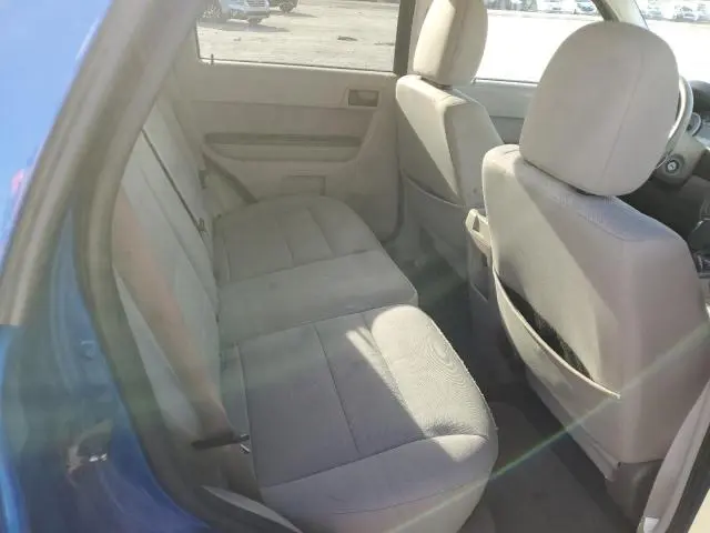 2011 FORD ESCAPE XLT  