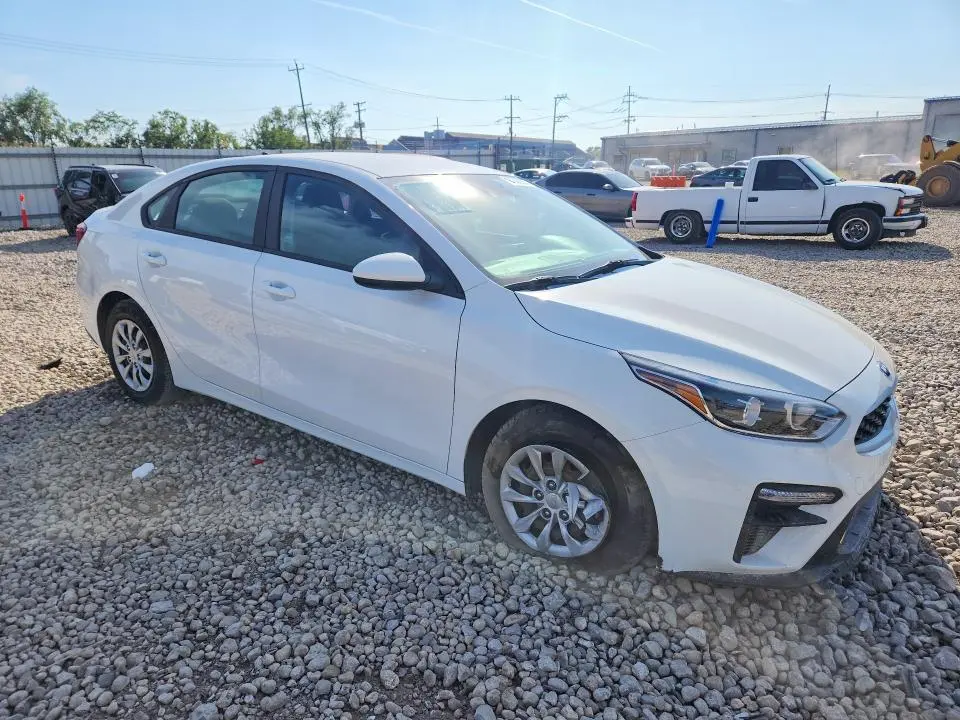 2021 KIA FORTE FE  