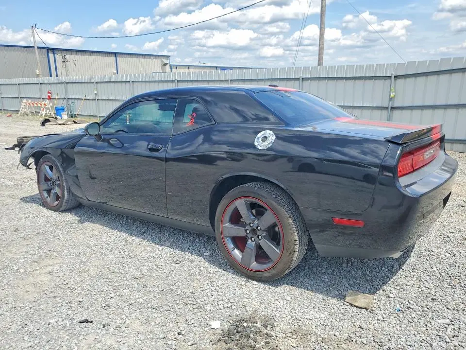 2013 DODGE CHALLENGER SXT  