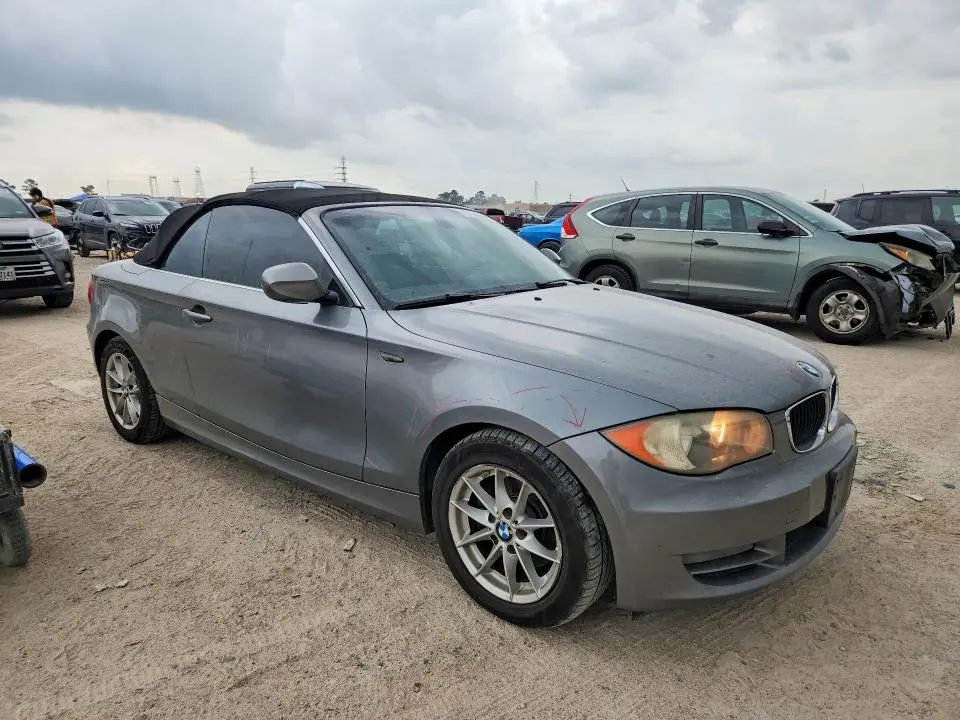 2011 BMW 128 I  