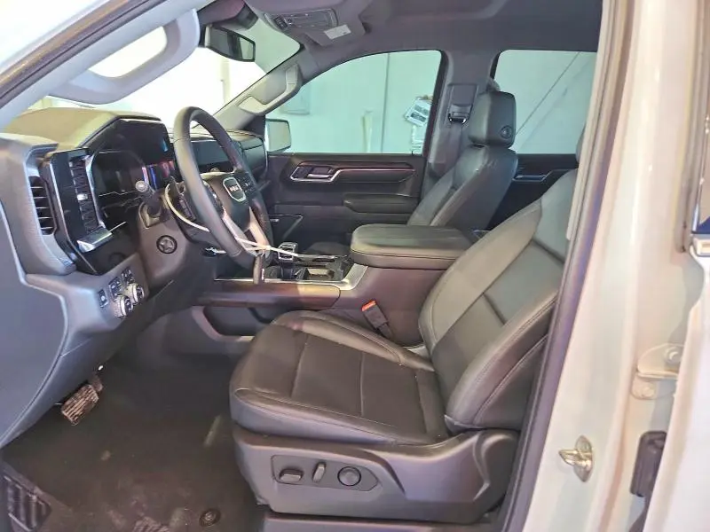2025 GMC SIERRA K1500 SLT  