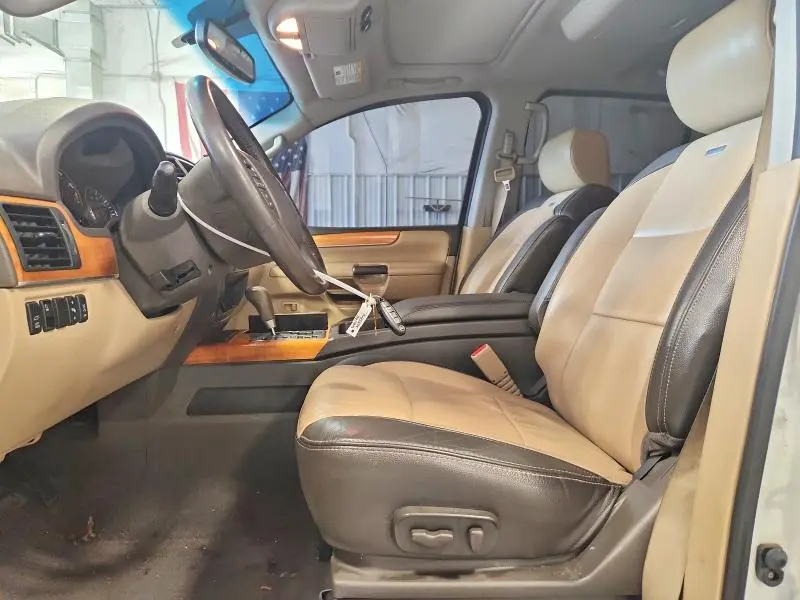 2014 NISSAN ARMADA SV  