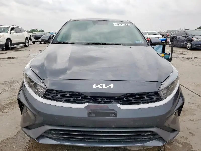 2024 KIA FORTE LX  