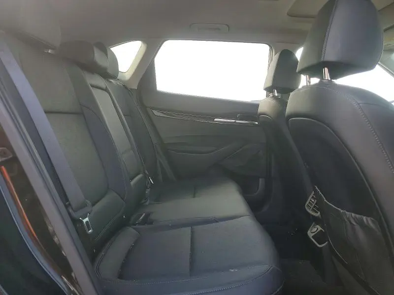 2023 KIA SELTOS EX  