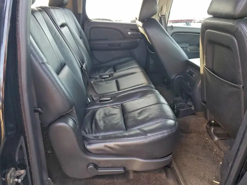 2012 CHEVROLET SUBURBAN K1500 LT  