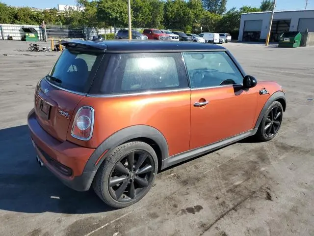 2011 MINI COOPER S  