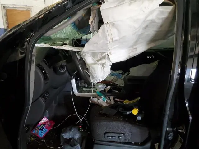 2011 NISSAN PATHFINDER S  