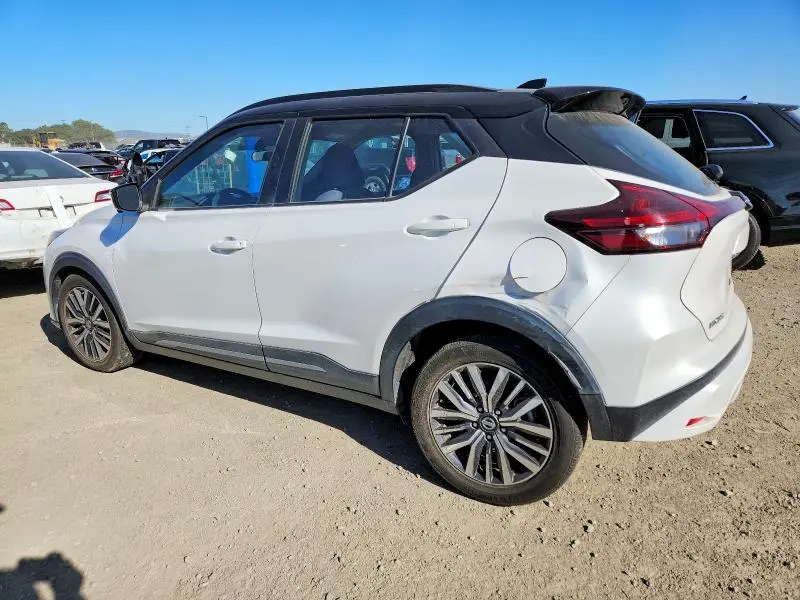 2021 NISSAN KICKS SR  