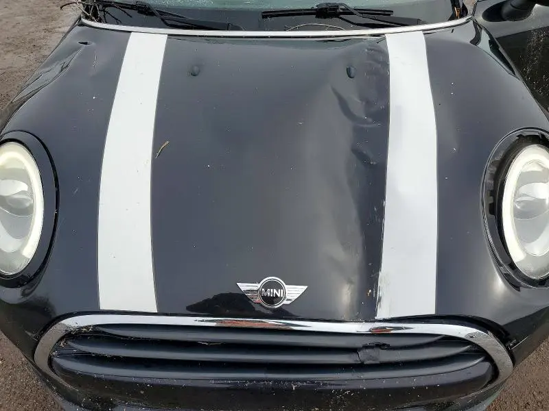 2017 MINI COOPER   