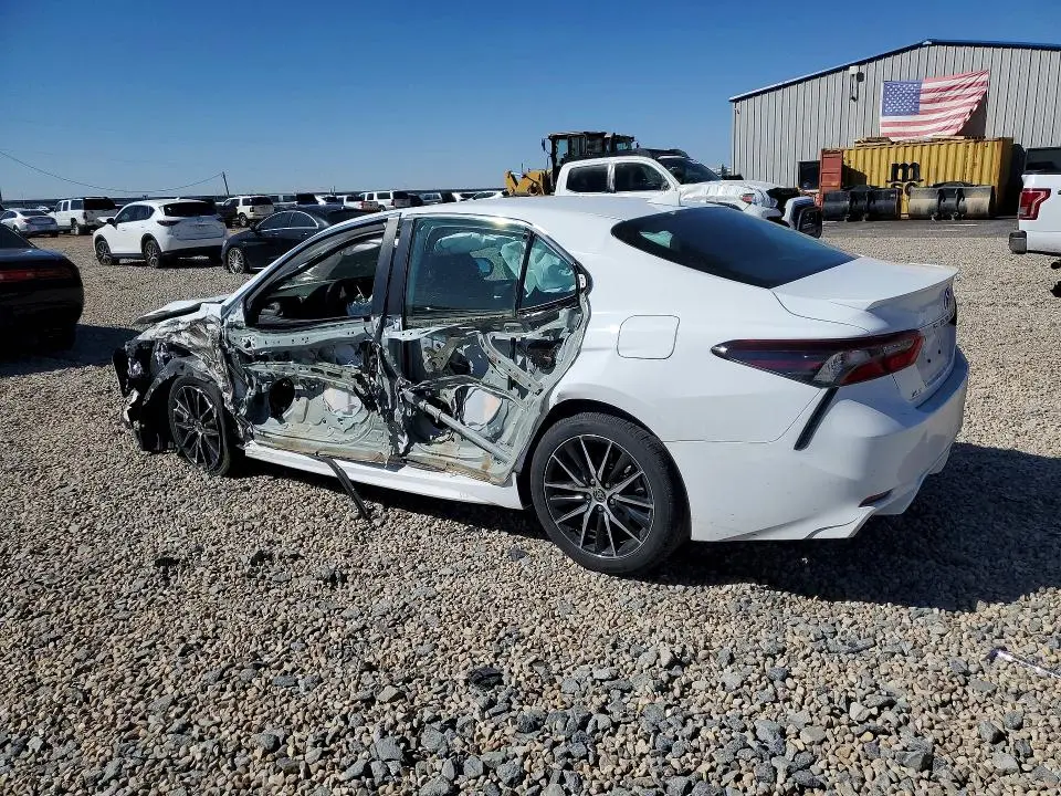 2023 TOYOTA CAMRY SE  