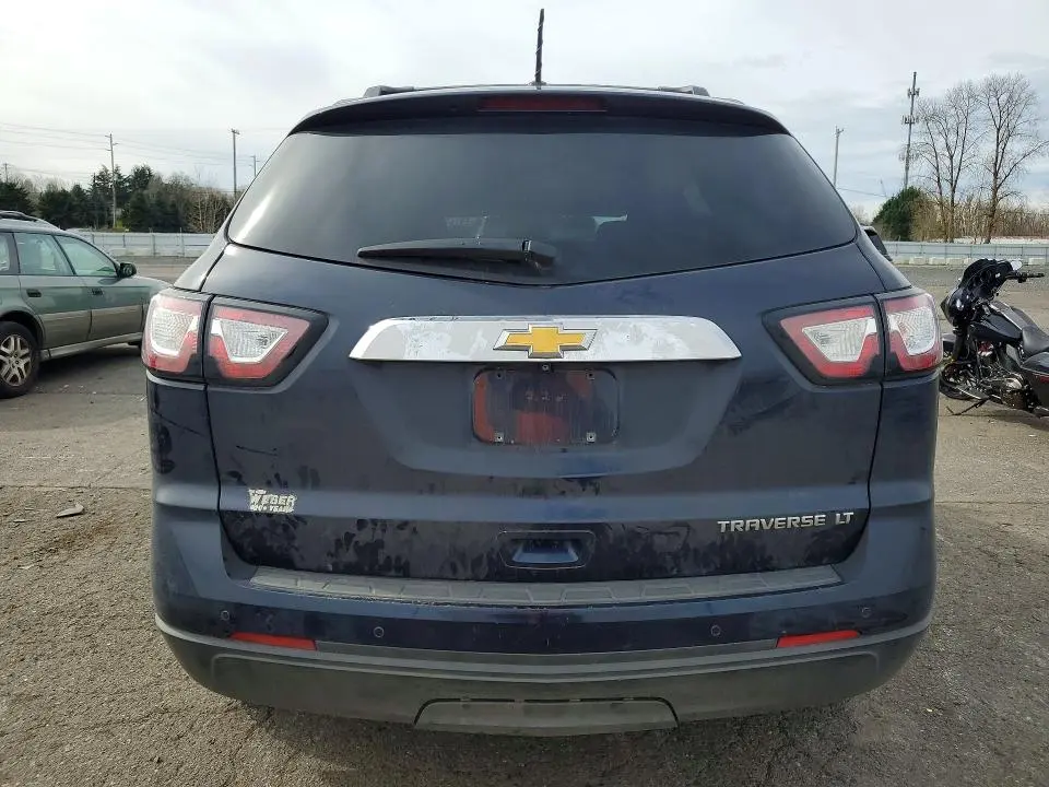 2016 CHEVROLET TRAVERSE LT  