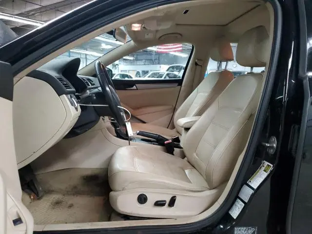 2015 VOLKSWAGEN PASSAT S  