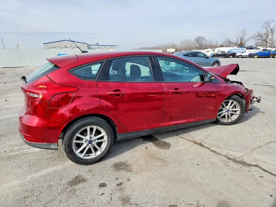 2016 FORD FOCUS SE  