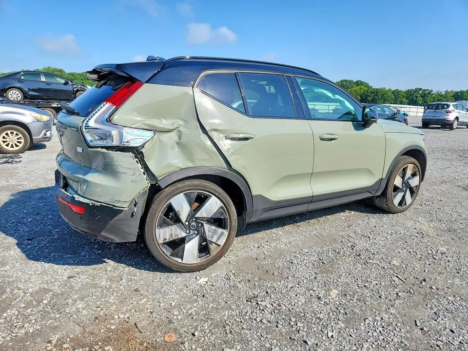 2024 VOLVO XC40 RECHARGE ULTIMATE  