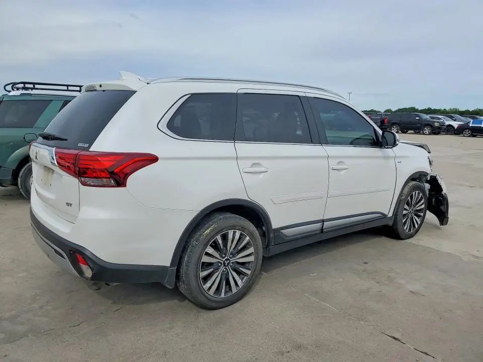 2020 MITSUBISHI OUTLANDER GT  