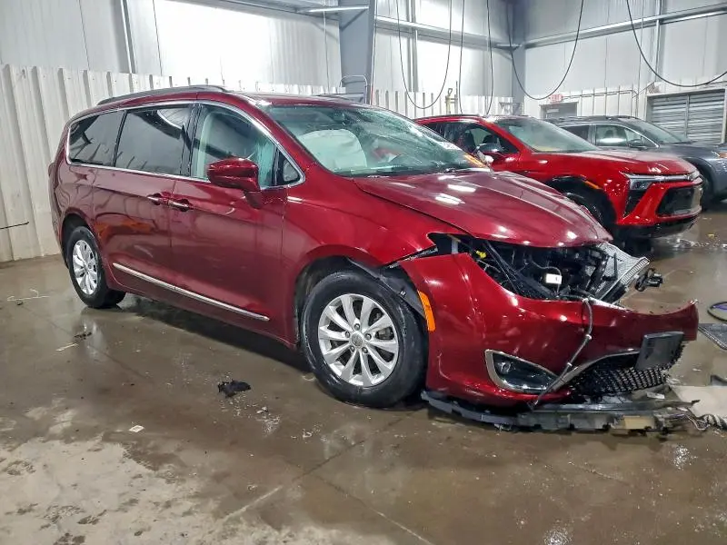 2017 CHRYSLER PACIFICA TOURING L  