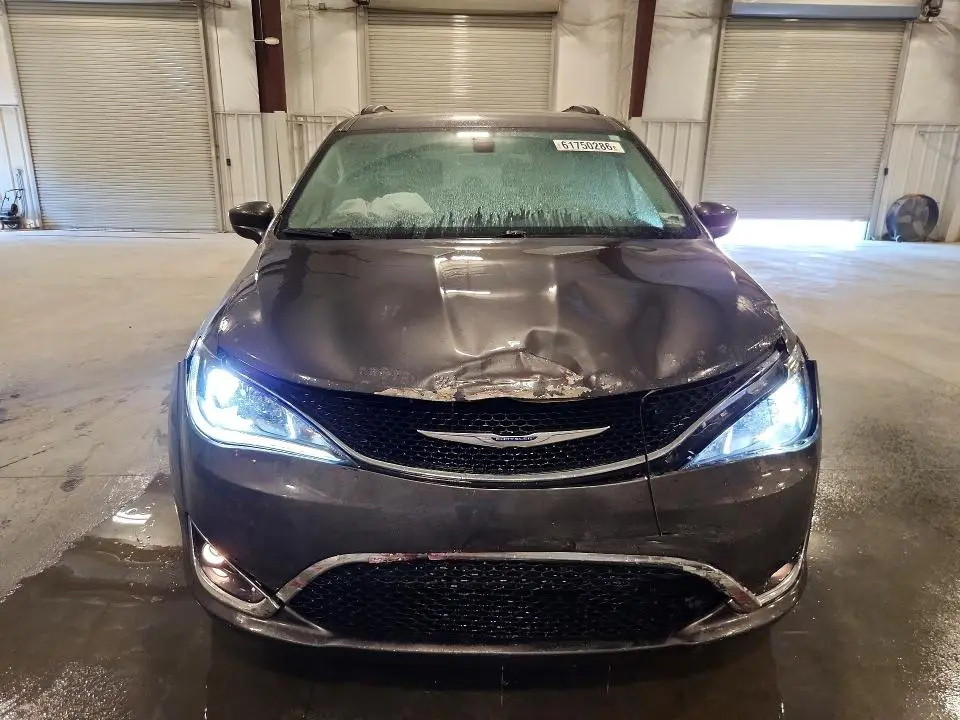 2017 CHRYSLER PACIFICA TOURING L  