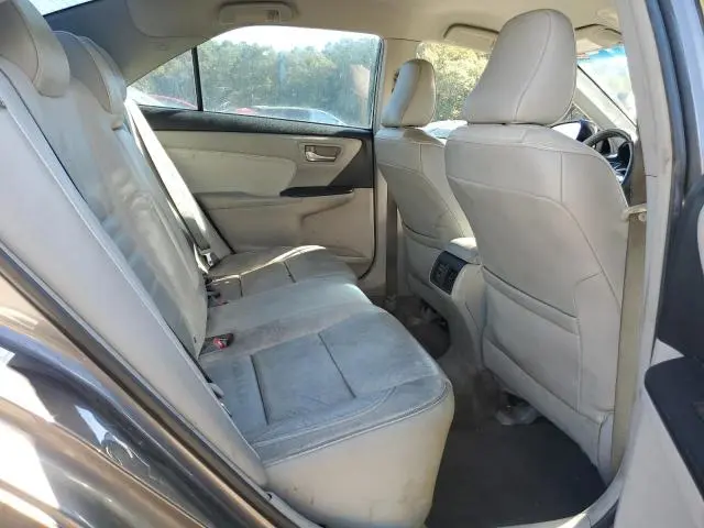 2016 TOYOTA CAMRY LE  