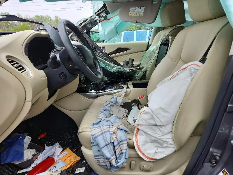 2020 INFINITI QX60 LUXE  