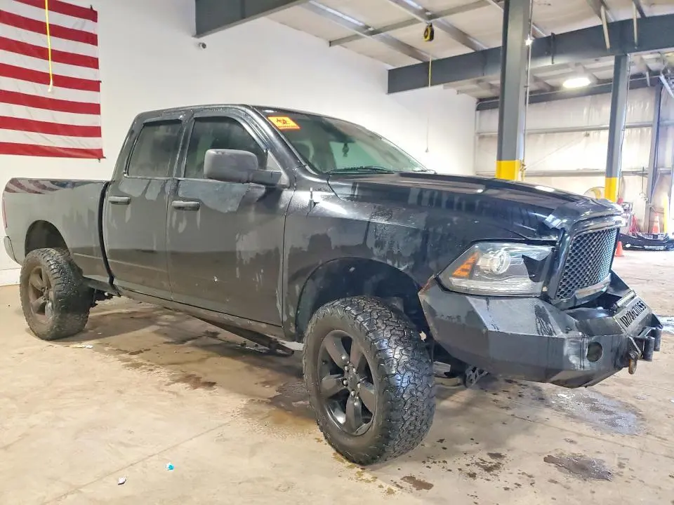2014 RAM 1500 ST  