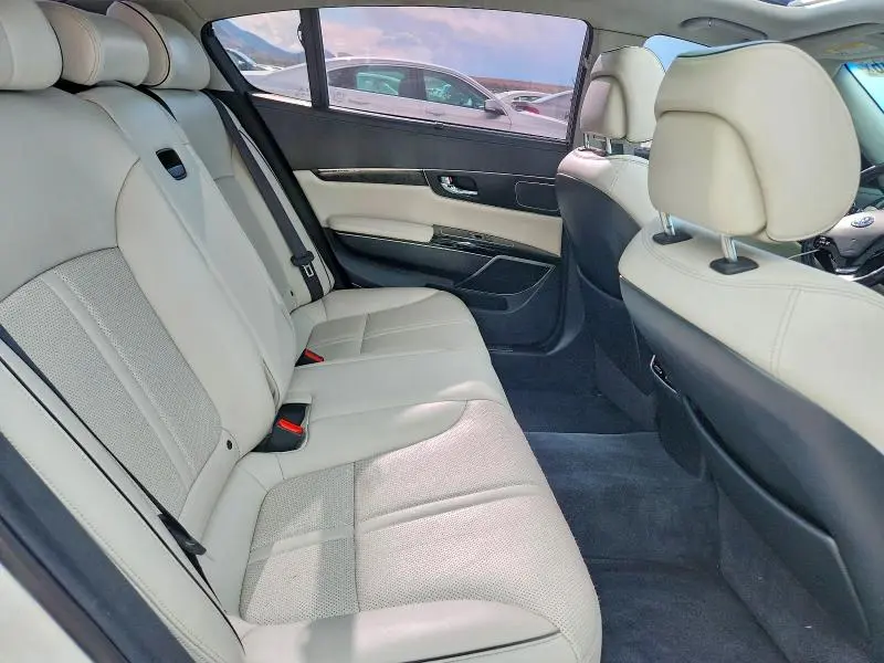 2015 KIA K900 LUXURY  