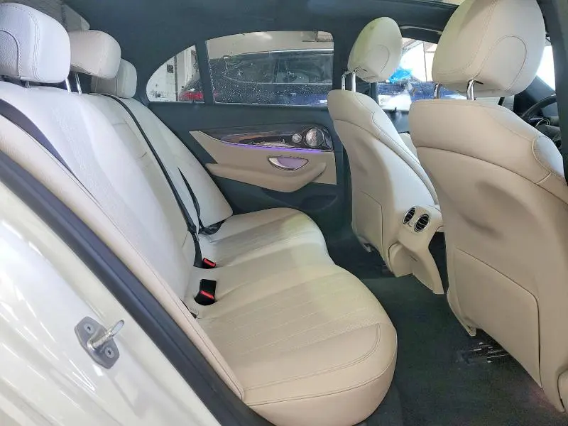 2017 MERCEDES-BENZ E 300 4MATIC  