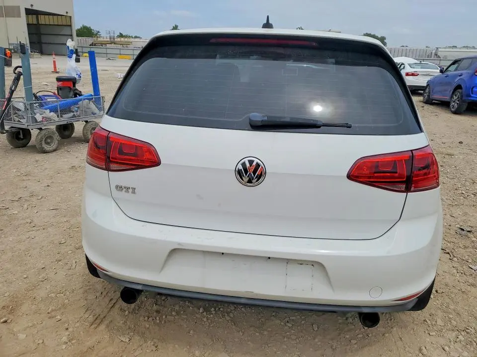 2016 VOLKSWAGEN GTI S/SE  